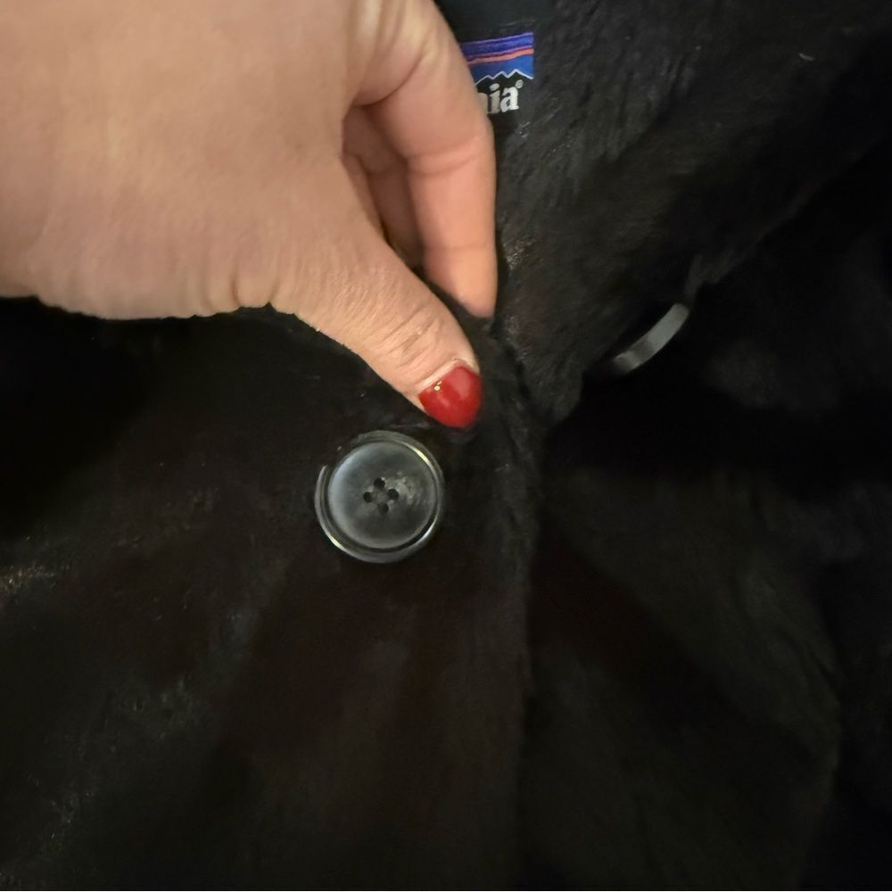 [Patagonia] Black Chenille Pelage High Pile Fleece Collared Jacket Girls Size 10 - Picture 3 of 5